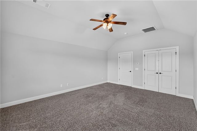377 Penzo Avenue, Tontitown, AR 72762