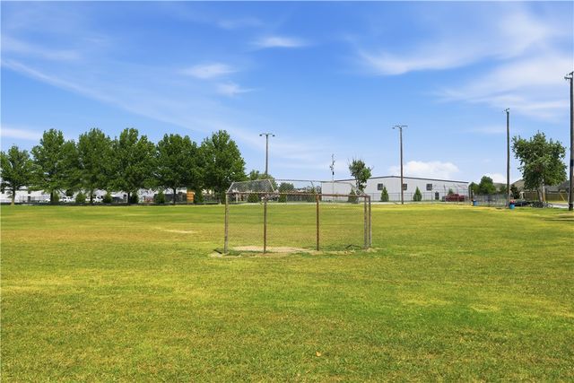 377 Penzo Avenue, Tontitown, AR 72762