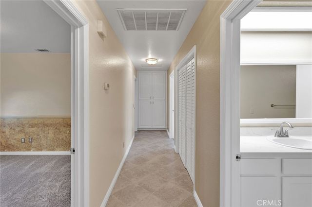 15889 Mojave, Hesperia, CA 92345