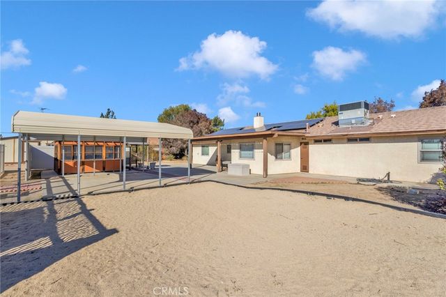 15889 Mojave, Hesperia, CA 92345