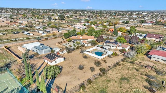 15889 Mojave, Hesperia, CA 92345