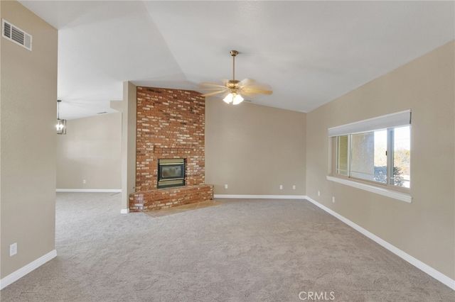 15889 Mojave, Hesperia, CA 92345