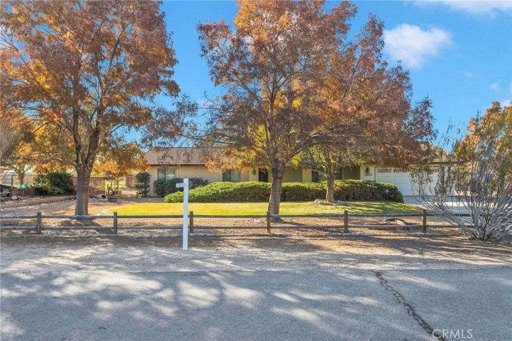 15889 Mojave, Hesperia, CA 92345