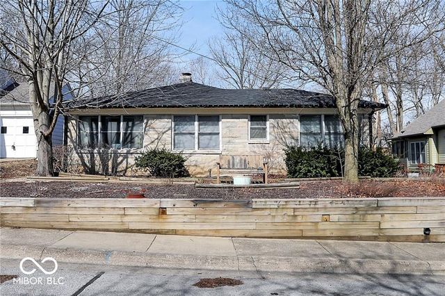 760 W Pine Street, Zionsville, IN 46077