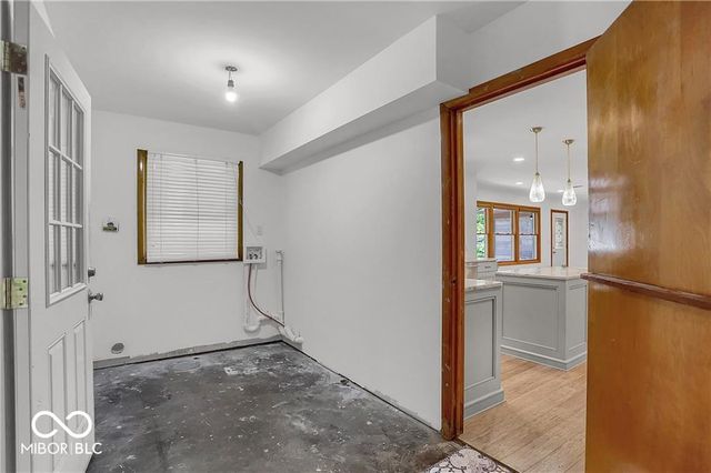 760 W Pine Street, Zionsville, IN 46077