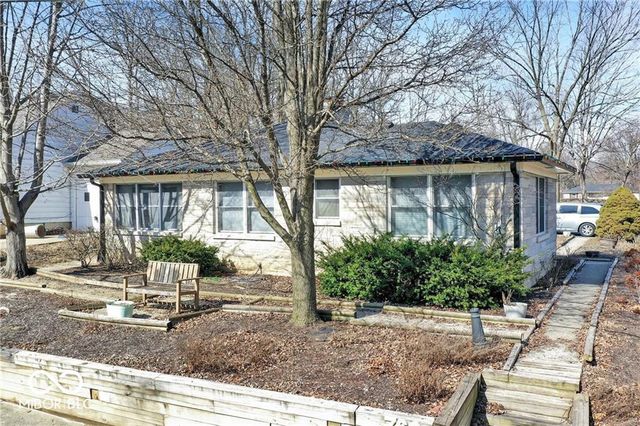 760 W Pine Street, Zionsville, IN 46077