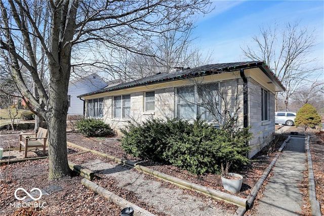 760 W Pine Street, Zionsville, IN 46077