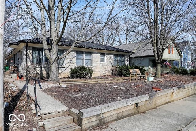 760 W Pine Street, Zionsville, IN 46077