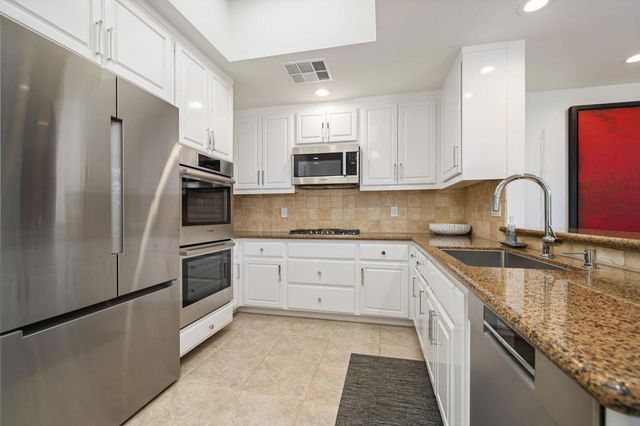 7 Dartmouth Drive, Rancho Mirage, CA 92270