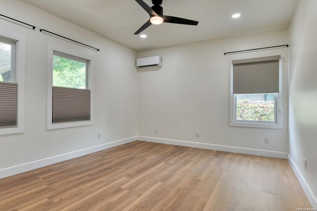 523 E HUISACHE AVE, San Antonio, TX 78212