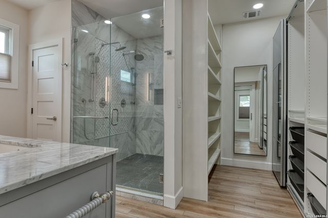 523 E HUISACHE AVE, San Antonio, TX 78212