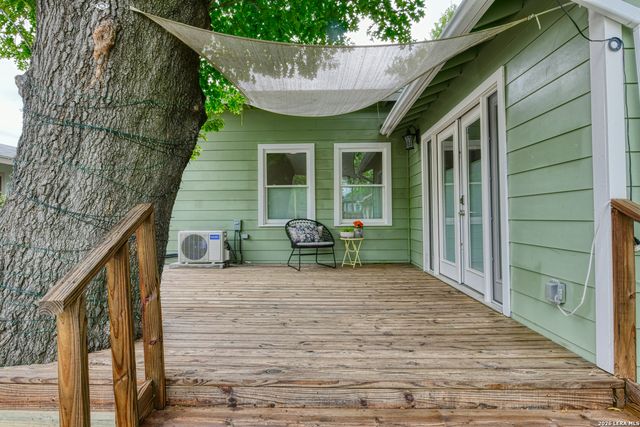 523 E HUISACHE AVE, San Antonio, TX 78212