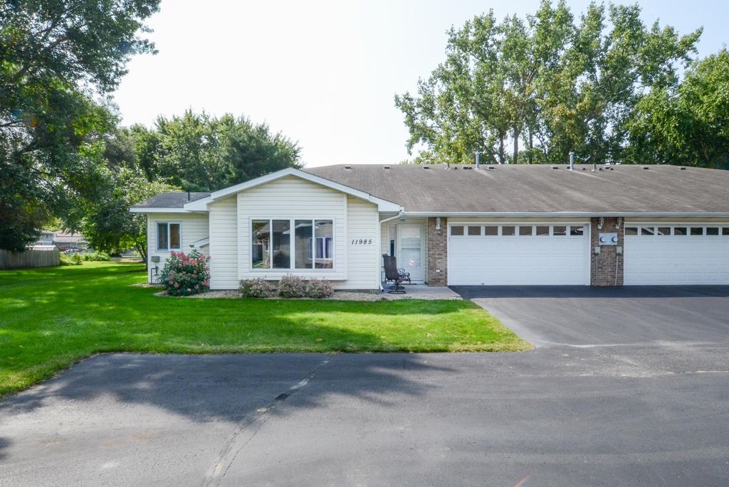 11985 Yellow Pine Street NW, Coon Rapids, MN 55448
