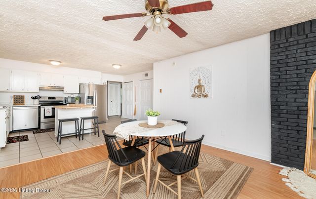 4114 Narcissus Dr, Louisville, KY 40219