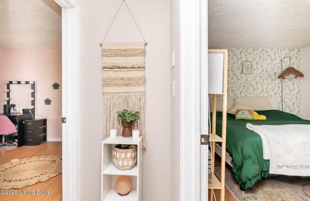 4114 Narcissus Dr, Louisville, KY 40219