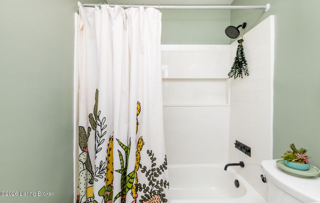 4114 Narcissus Dr, Louisville, KY 40219