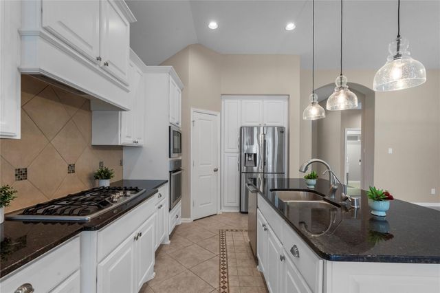 4423 Willow Crest Lane, Manvel, TX 77578