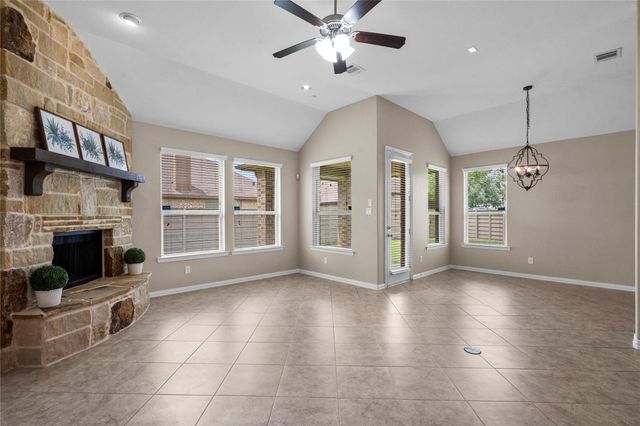 4423 Willow Crest Lane, Manvel, TX 77578