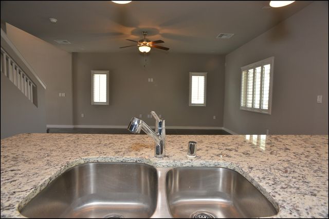 945 Penrith Street, El Paso, TX 79928