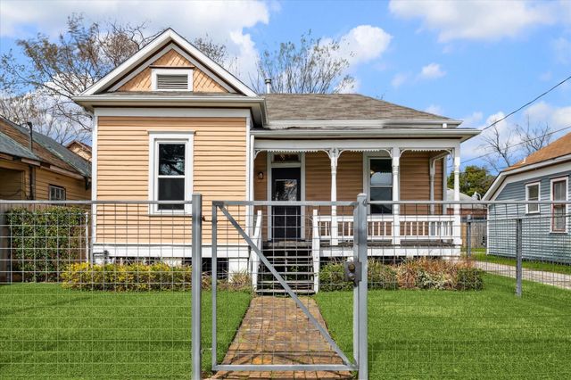 411 Marie Street, Houston, TX 77009