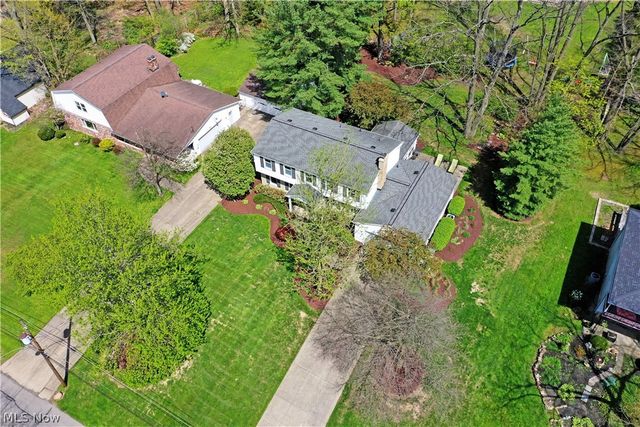 5797 Sampson Drive, Girard, OH 44420