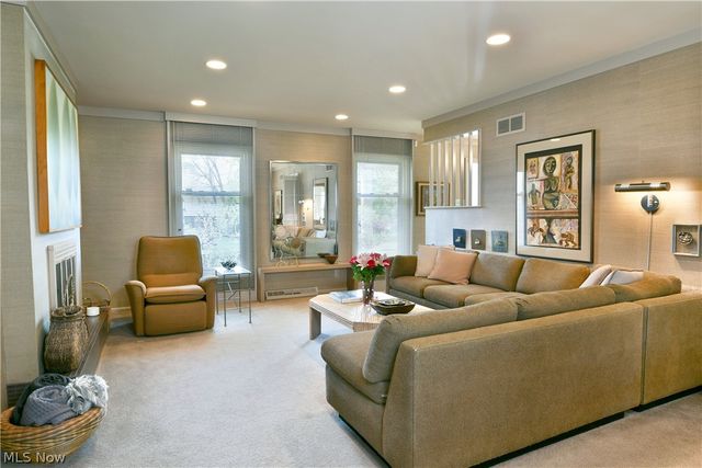 5797 Sampson Drive, Girard, OH 44420