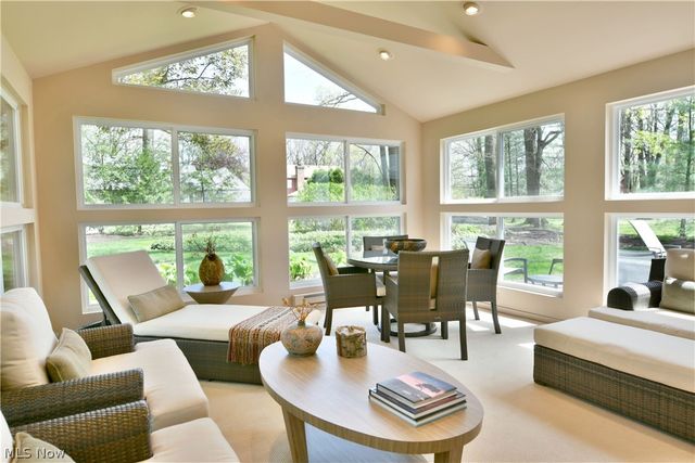 5797 Sampson Drive, Girard, OH 44420