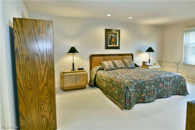 5797 Sampson Drive, Girard, OH 44420