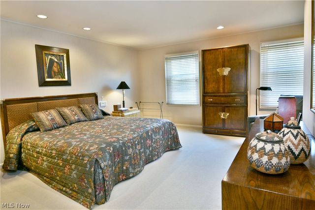 5797 Sampson Drive, Girard, OH 44420