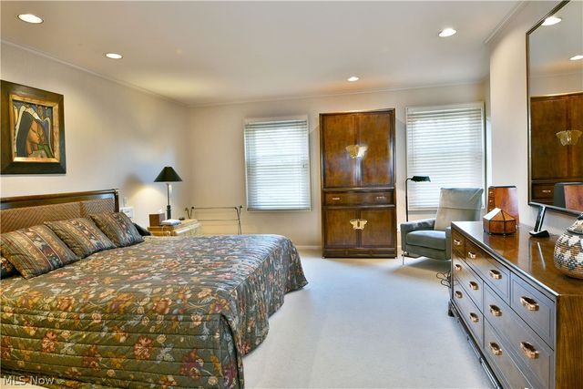 5797 Sampson Drive, Girard, OH 44420