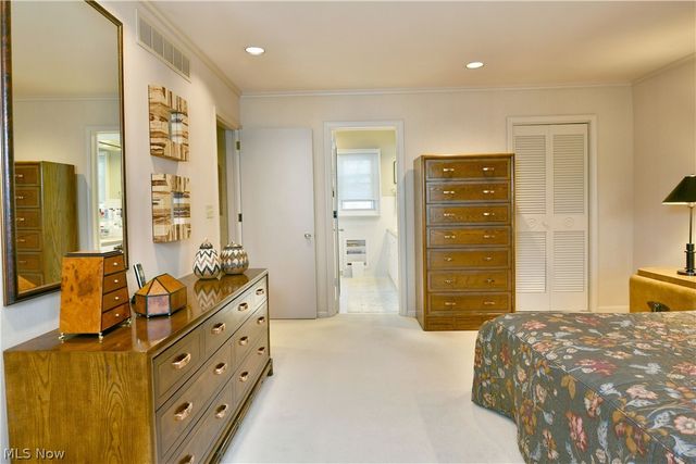 5797 Sampson Drive, Girard, OH 44420