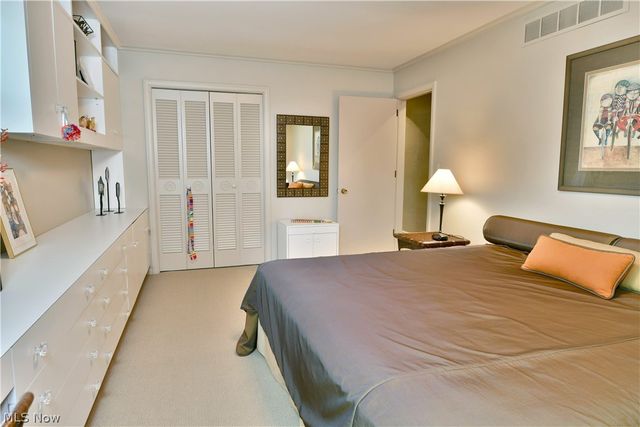 5797 Sampson Drive, Girard, OH 44420
