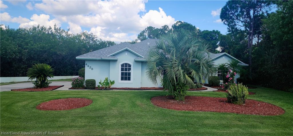4428 Mendavia Drive, Sebring, FL 33872