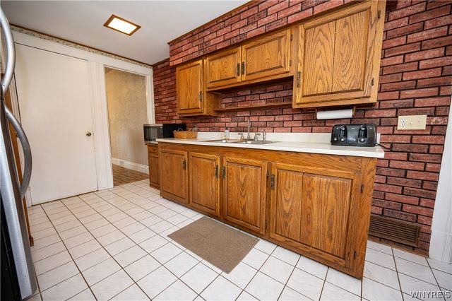 98 Sage Avenue, Buffalo, NY 14210