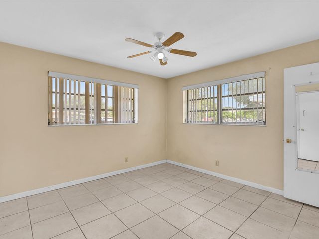 4041 NE 18th Terrace, Pompano Beach, FL 33064