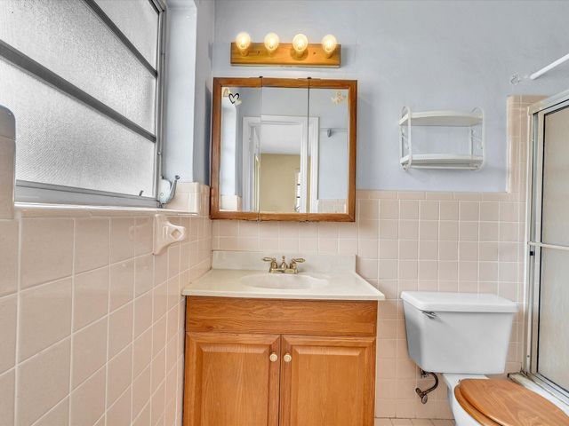 4041 NE 18th Terrace, Pompano Beach, FL 33064