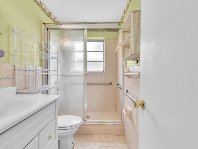 4041 NE 18th Terrace, Pompano Beach, FL 33064