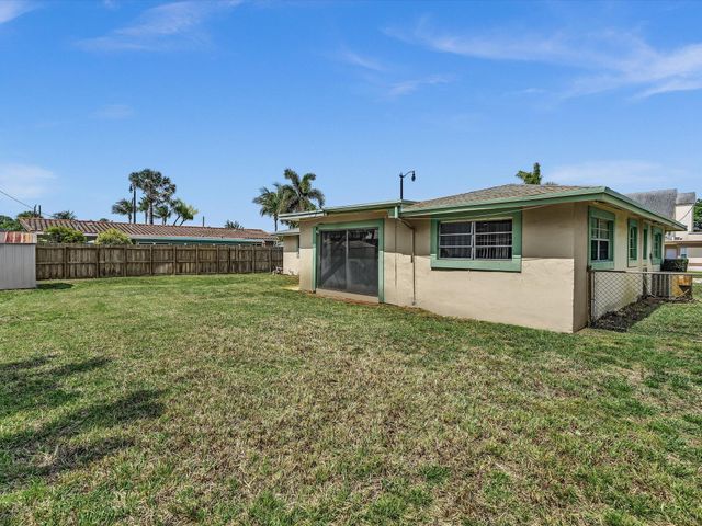 4041 NE 18th Terrace, Pompano Beach, FL 33064