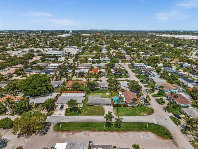 4041 NE 18th Terrace, Pompano Beach, FL 33064