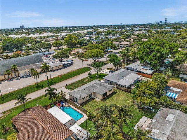 4041 NE 18th Terrace, Pompano Beach, FL 33064
