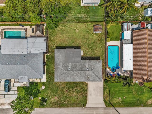 4041 NE 18th Terrace, Pompano Beach, FL 33064