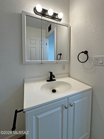 1776 S Palo Verde Ave Apt C112, Tucson, AZ 85713