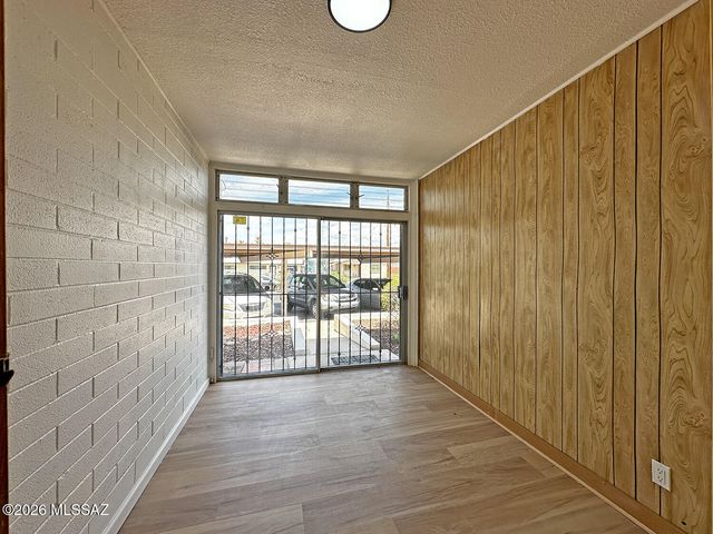 1776 S Palo Verde Ave Apt C112, Tucson, AZ 85713