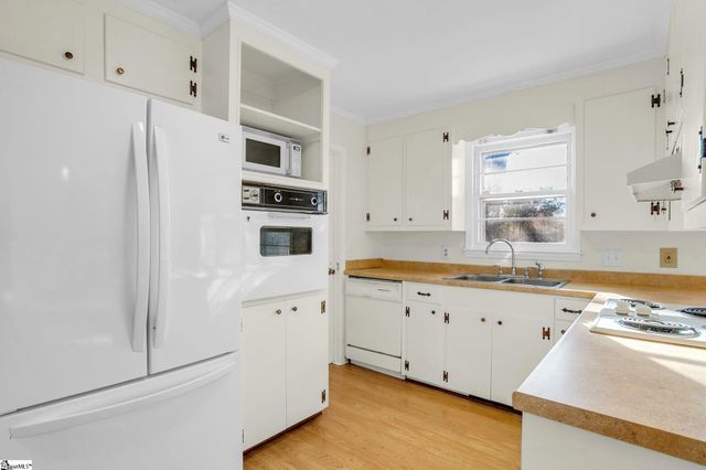 109 Wood Heights Avenue, Taylors, SC 29687