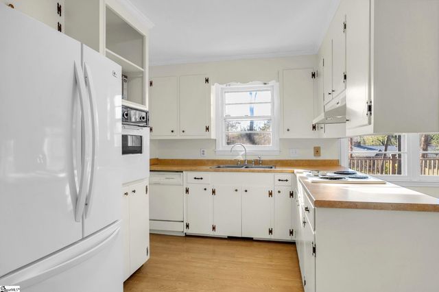 109 Wood Heights Avenue, Taylors, SC 29687