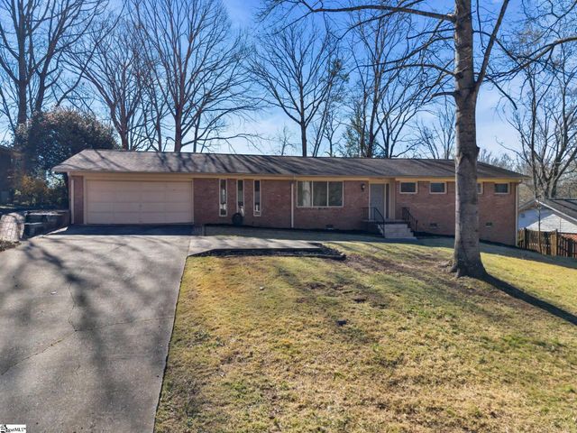 109 Wood Heights Avenue, Taylors, SC 29687