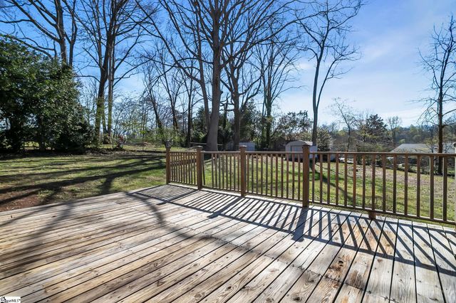 109 Wood Heights Avenue, Taylors, SC 29687