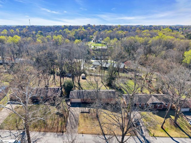 109 Wood Heights Avenue, Taylors, SC 29687