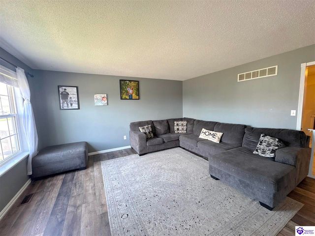 108 Hamilton Street, Radcliff, KY 40160