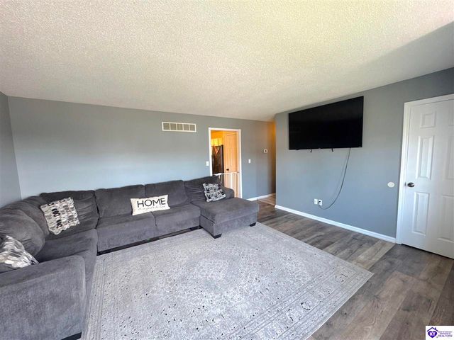 108 Hamilton Street, Radcliff, KY 40160